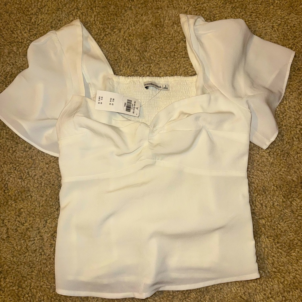 Abercrombie & Fitch White Ruffled Blouse with Puff Sleeves and Cap Sleeves